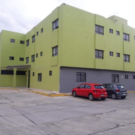 Hotel Terminal De Puebla Exteriör bild