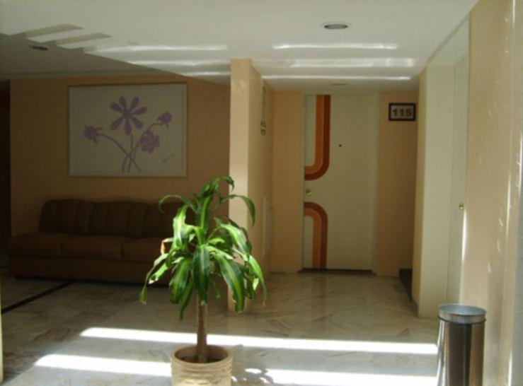 Hotel Terminal De Puebla Exteriör bild